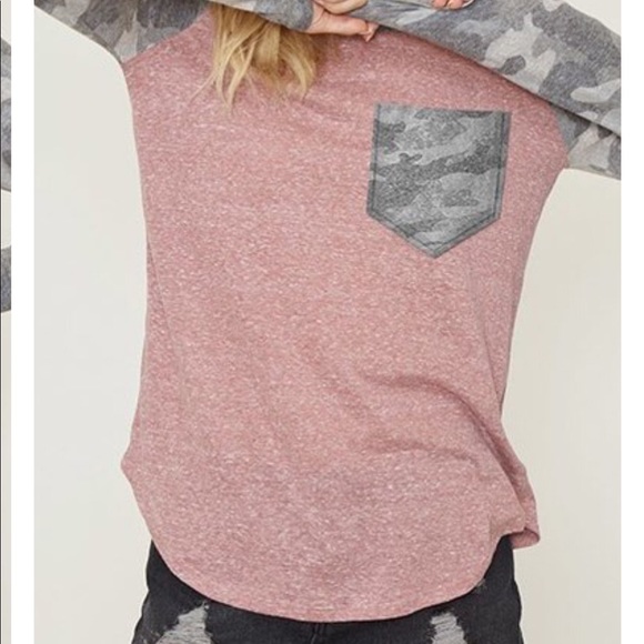 2 for $40❤️ mauve camo top - Picture 3 of 4